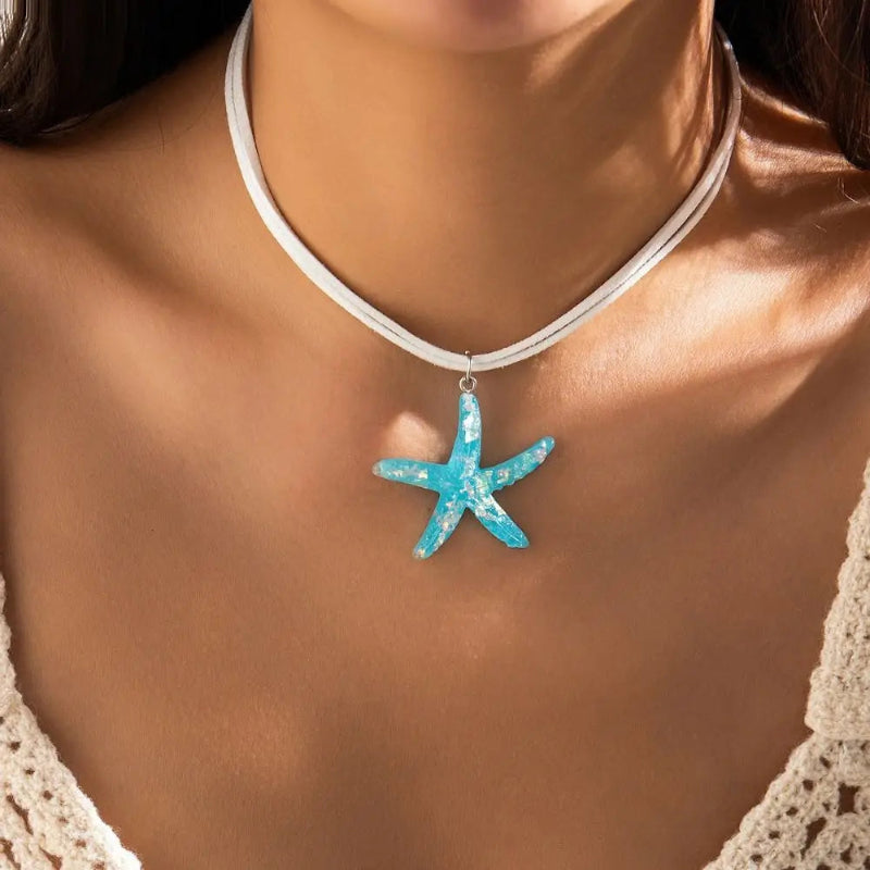 Collar con colgante de concha estrella de mar azul
