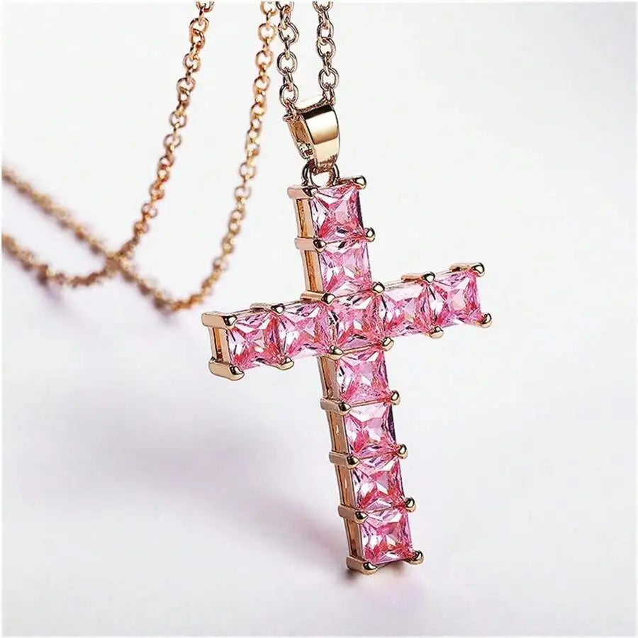 Collar con colgante de cruz con cristales cuadrados oro y rosa