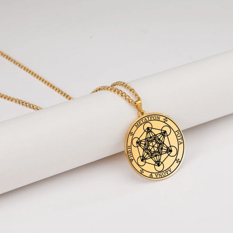 Collar con Colgante Cubo de Metatrón dorado