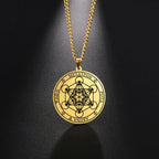Collar con Colgante Cubo de Metatrón dorado