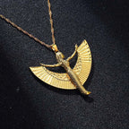 Collar con colgante de Isis