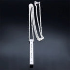 Collar con colgante de protección Mesuzah y letras hebreas judías en plata