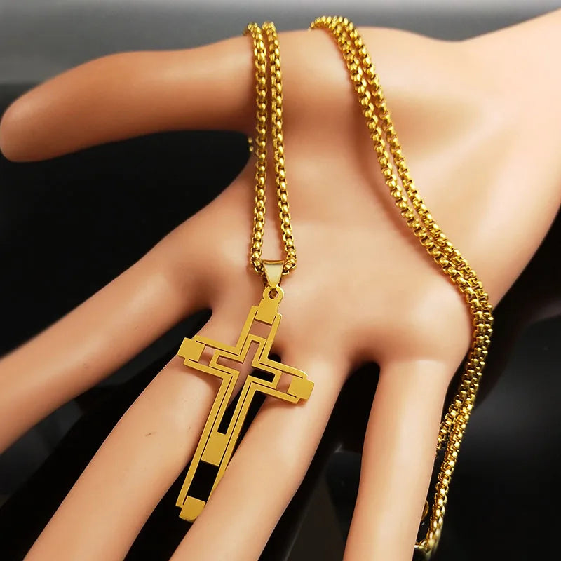 Collar con colgante de doble cruz oro