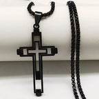 Collar con colgante de doble cruz negro