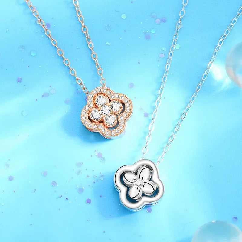 Collar con colgante de hoja de trébol de 4 hojas en circonio plateado