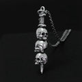 Collar con Colgante de Espada y Calaveras