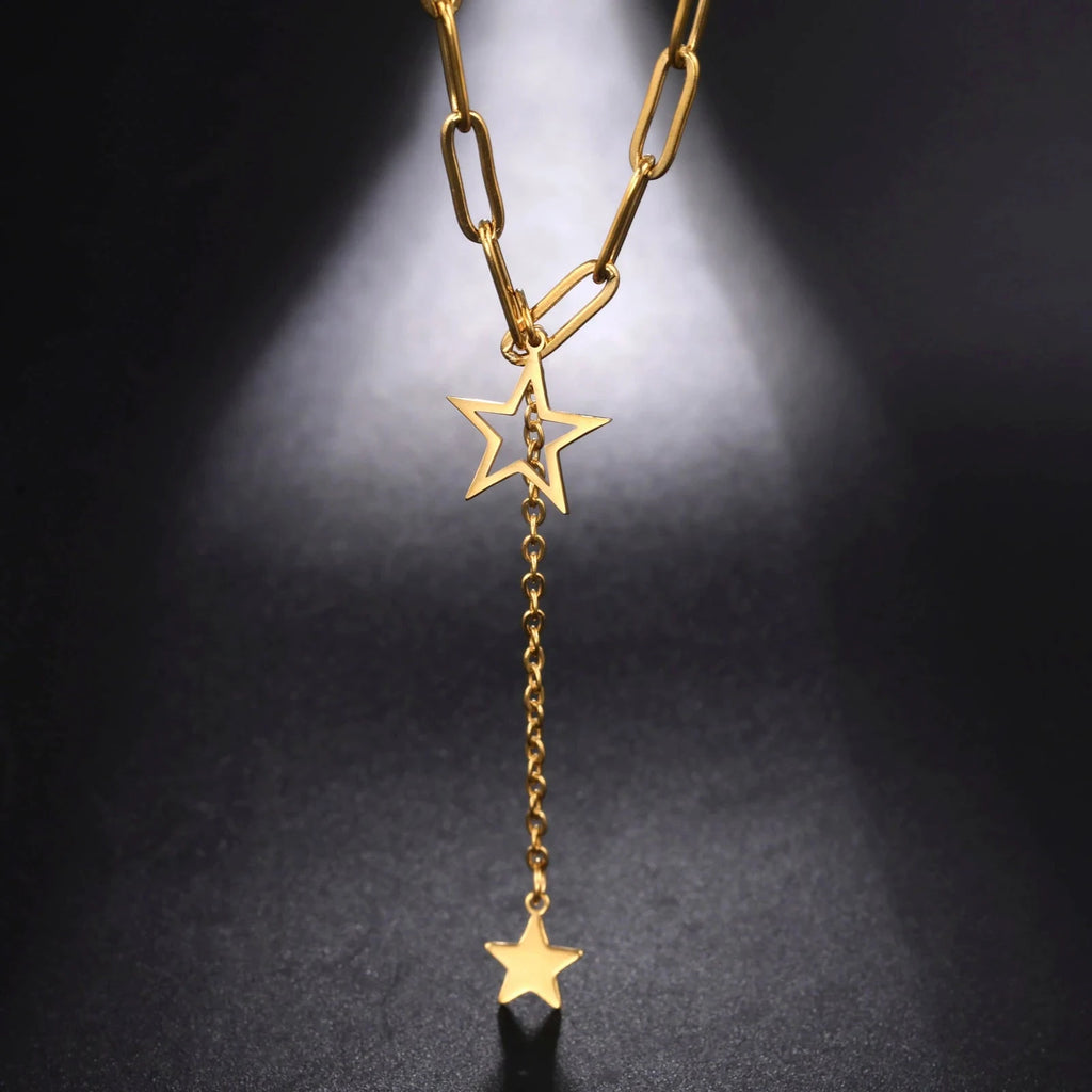 Collar con colgante de estrellas dorado