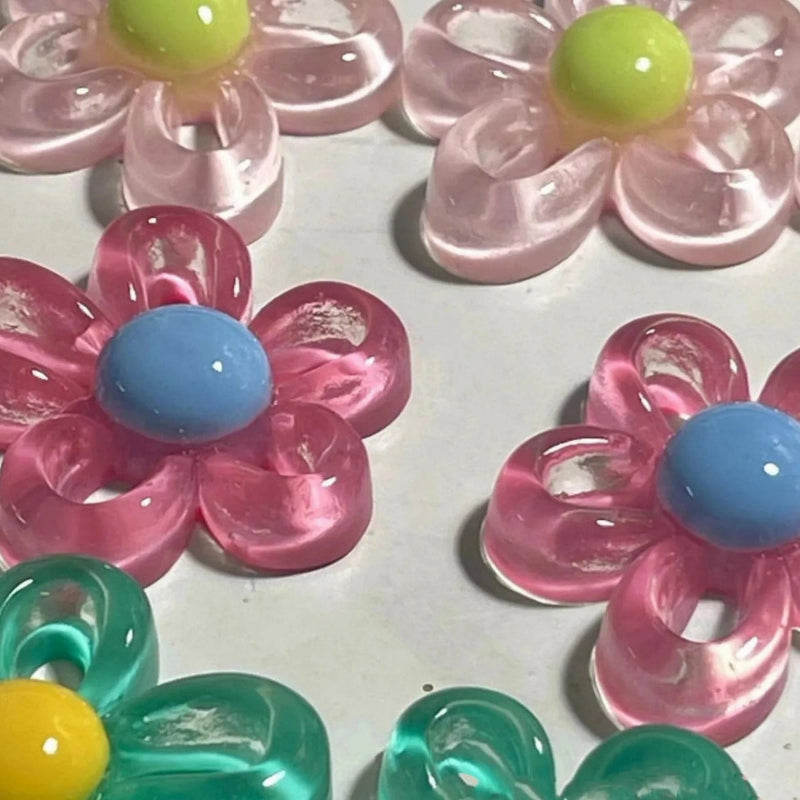 Collar con Colgante de Flor Colorida