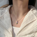 Collar con colgante de flor de tulipán en esmalte de color