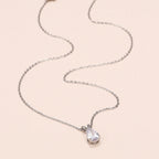 Collar con colgante de gota de agua de cristal brillante