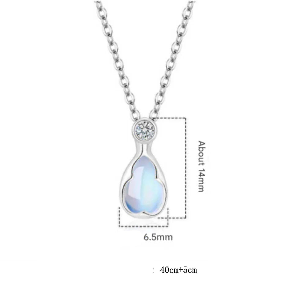 Collar con colgante de gota de piedra lunar y cristal