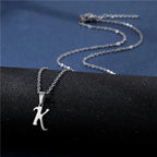 Collar personalizado con colgante de inicial k