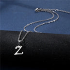 Collar personalizado con colgante de inicial z
