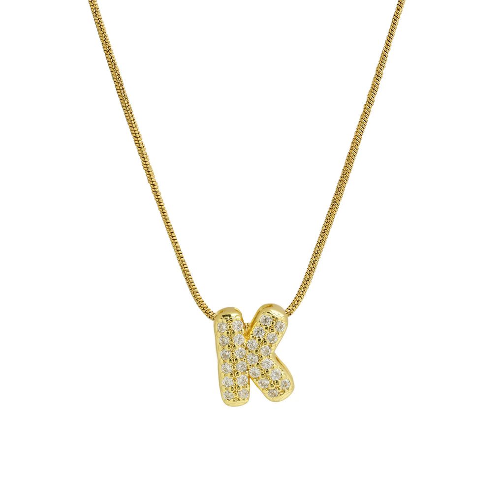 Collar con colgante de inicial con strass k