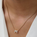 Collar con colgante de inicial con strass m