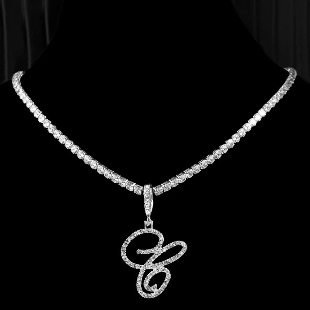 Collar gargantilla con colgante de inicial y strass c