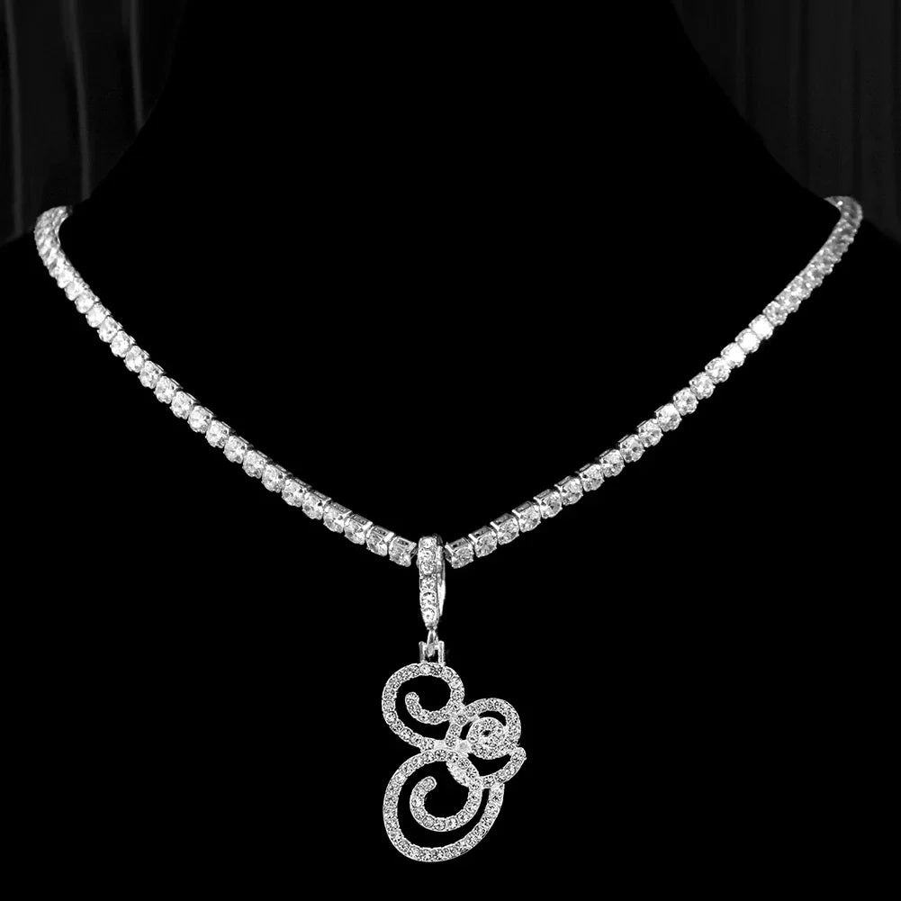 Collar gargantilla con colgante de inicial y strass g