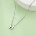 Collar con colgante de inicial - letra 