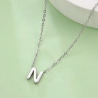 Collar con colgante de inicial - letra 