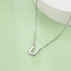 Collar con colgante de inicial - letra 