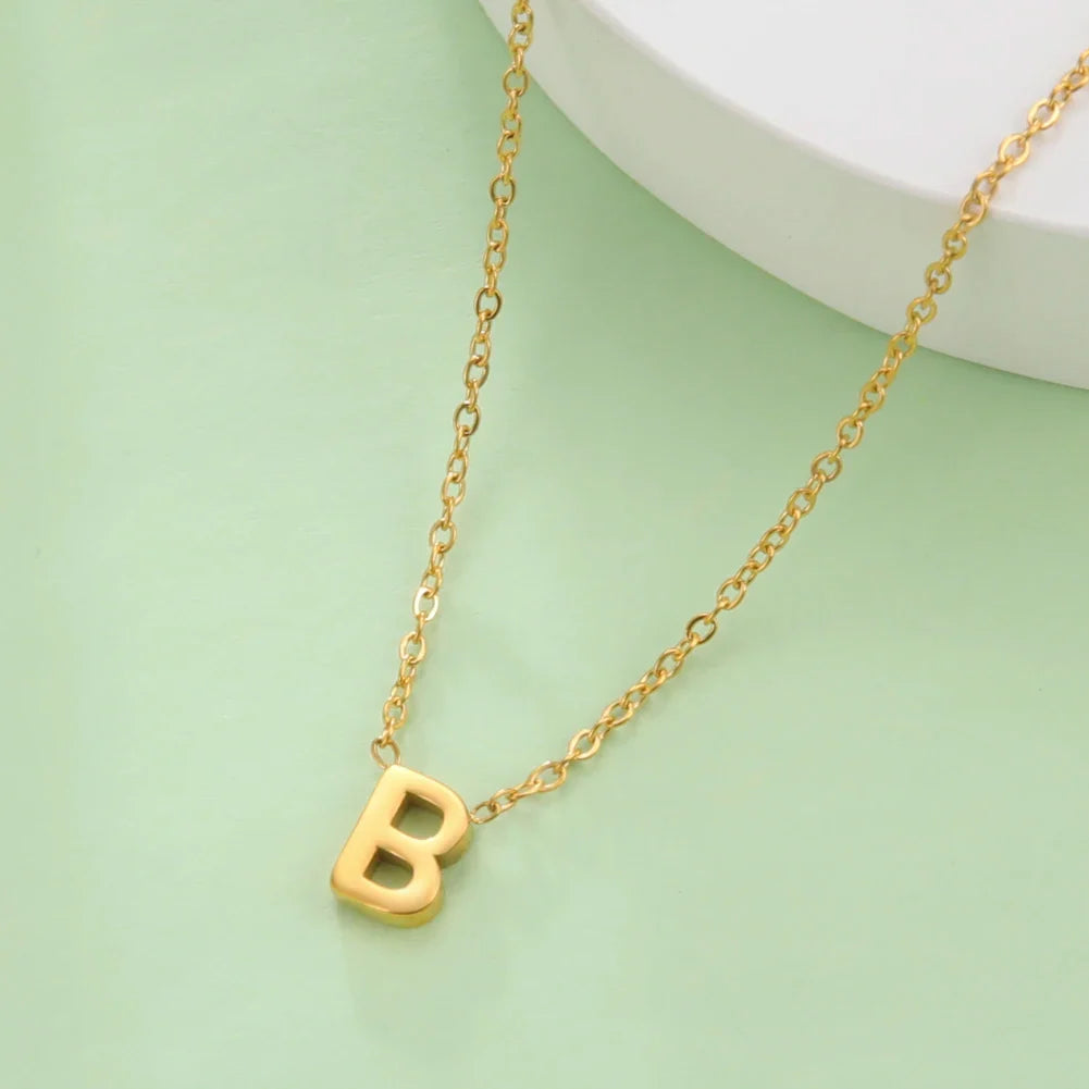 Collar con colgante de inicial - letra 