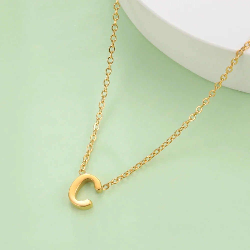 Collar con colgante de inicial - letra 