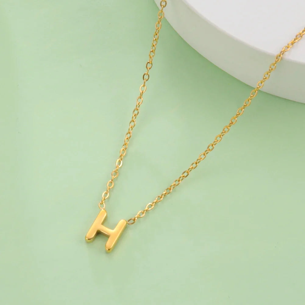 Collar con colgante de inicial - letra 
