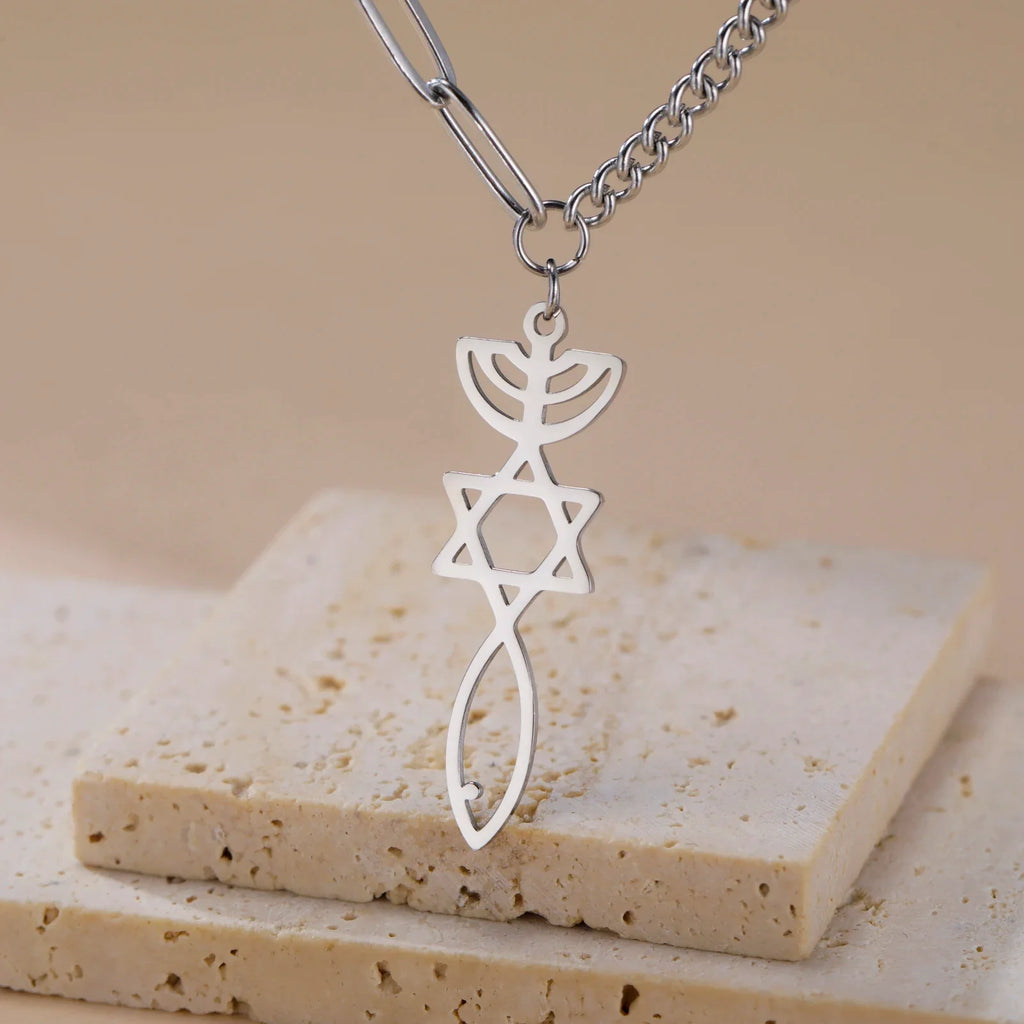 Collar con colgante de Menorá Mesiánica y la estrella de David en plata