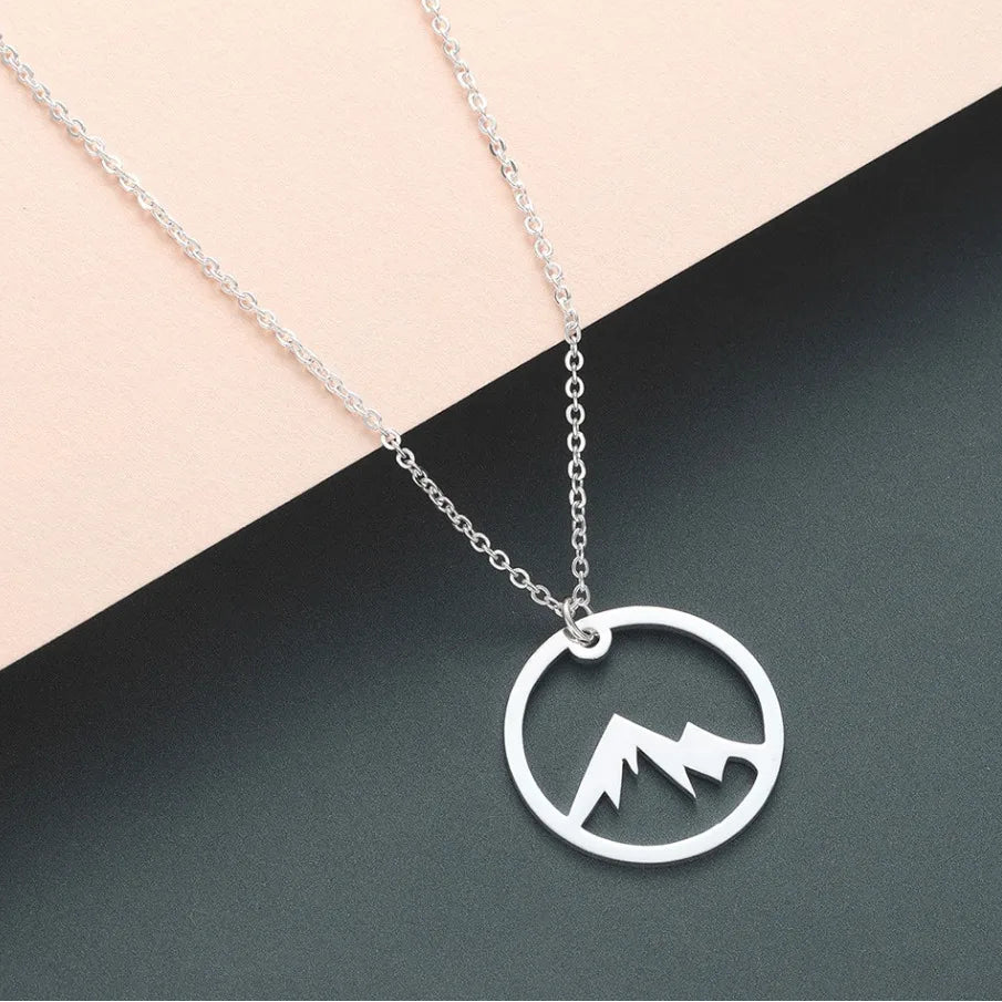 Collar con Colgante de Montaña para Hombre o Mujer plata