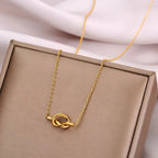 Collar con colgante de lazo para mujer