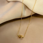 Collar con colgante de lazo para mujer