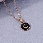 Collar con colgante de inicial de color c