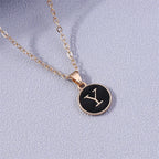 Collar con colgante de inicial de color y