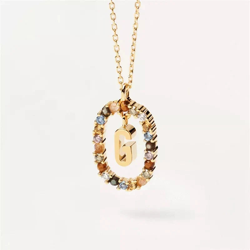 Collar con colgante ovalado inicial g