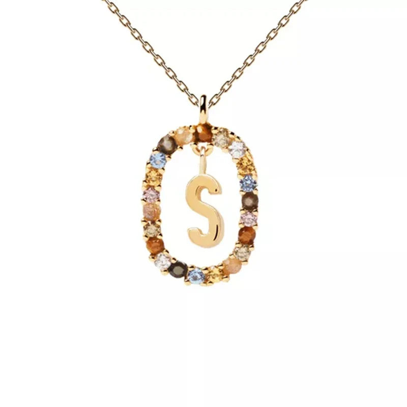 Collar con colgante ovalado inicial s