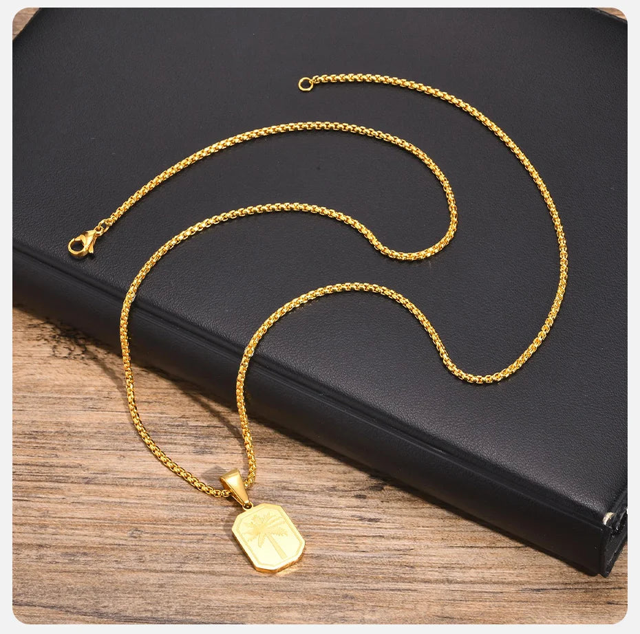 Collar con colgante de palmera geométrica