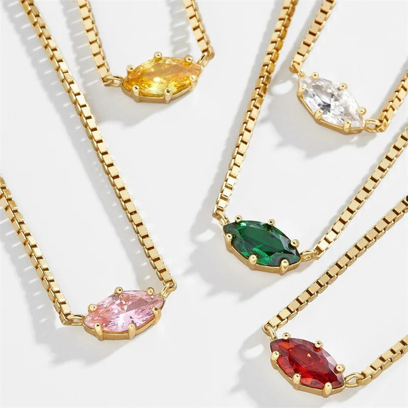 Collar con colgante de piedra de nacimiento con forma de ojo