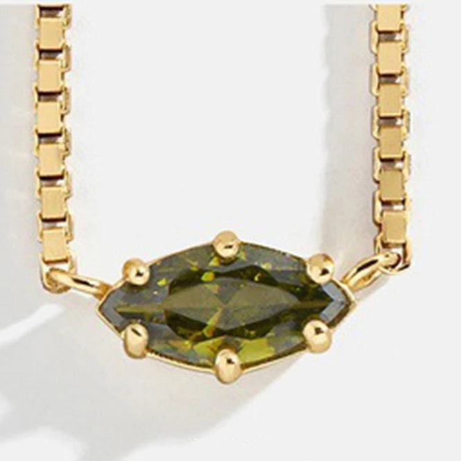 Collar con colgante de piedra de nacimiento con forma de ojo agosto