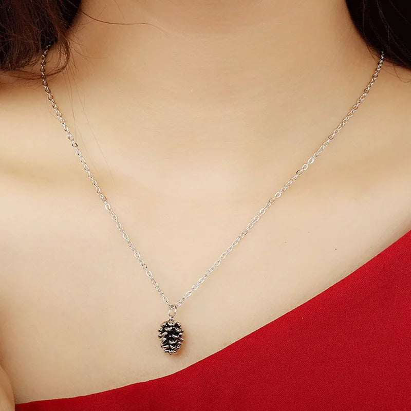 Collar con colgante de piña para mujer plata