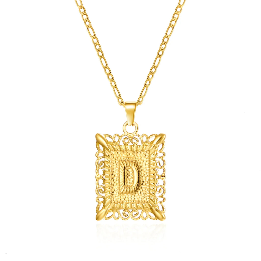 Collar con colgante rectangular con inicial d