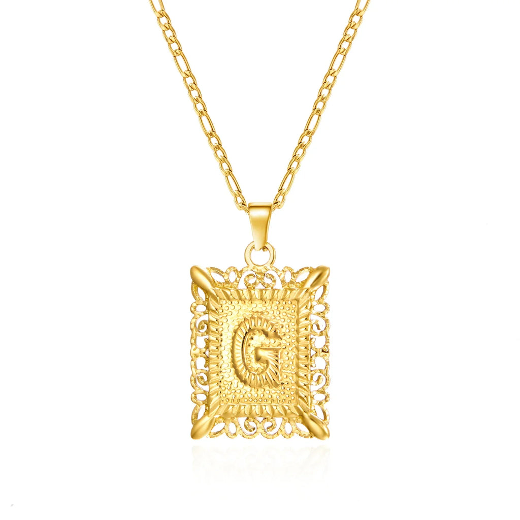 Collar con colgante rectangular con inicial g