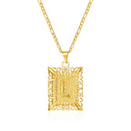 Collar con colgante rectangular con inicial l