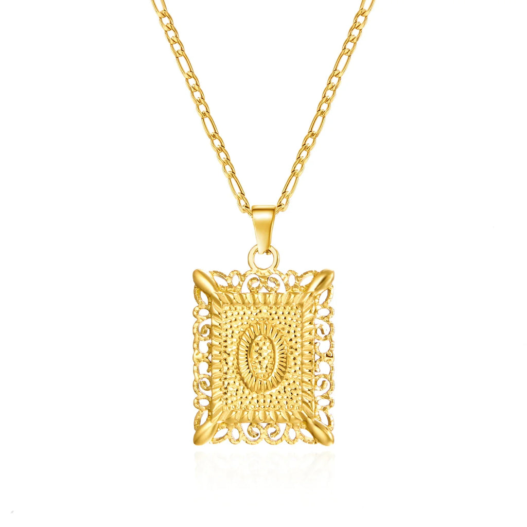 Collar con colgante rectangular con inicial o