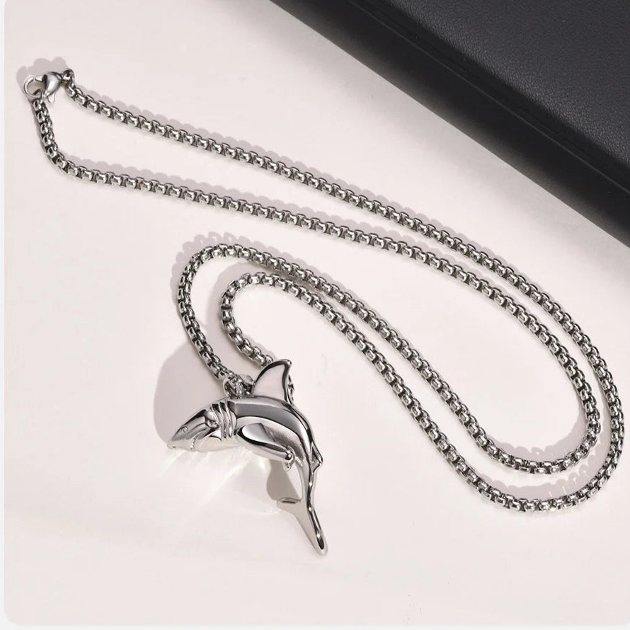 Collar con Colgante de Tiburón para Hombre plata