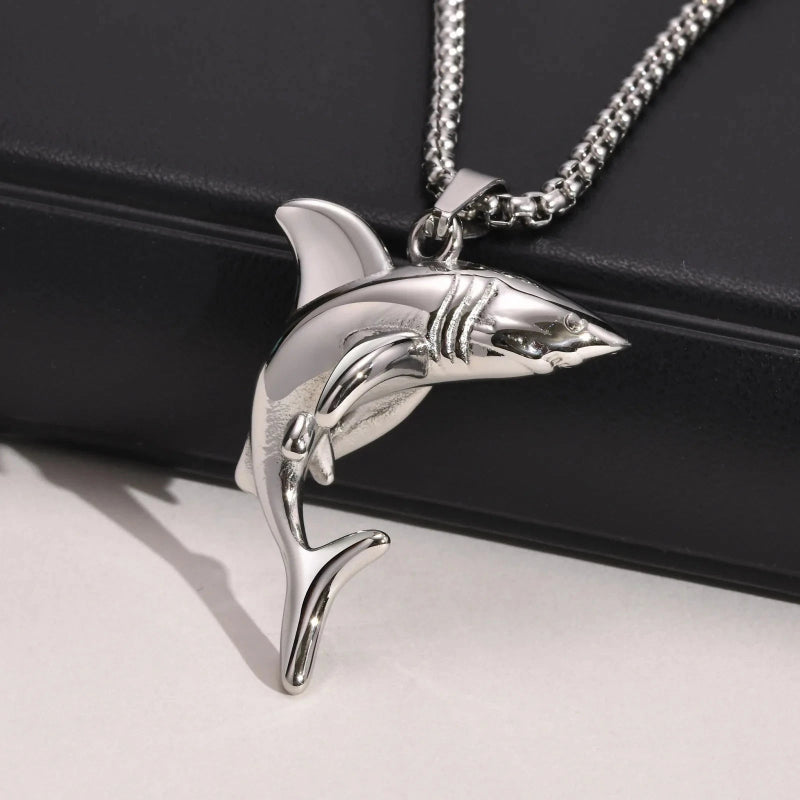 Collar con Colgante de Tiburón para Hombre plata