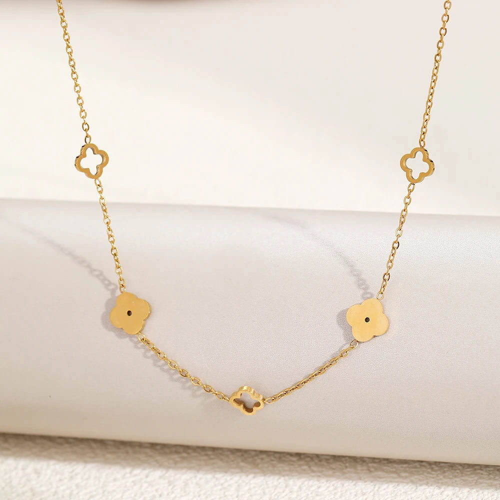 Collar con Colgante de Trébol de 4 Hojas oro