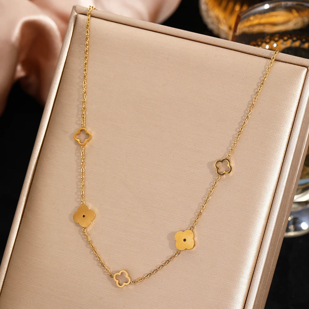 Collar con Colgante de Trébol de 4 Hojas oro