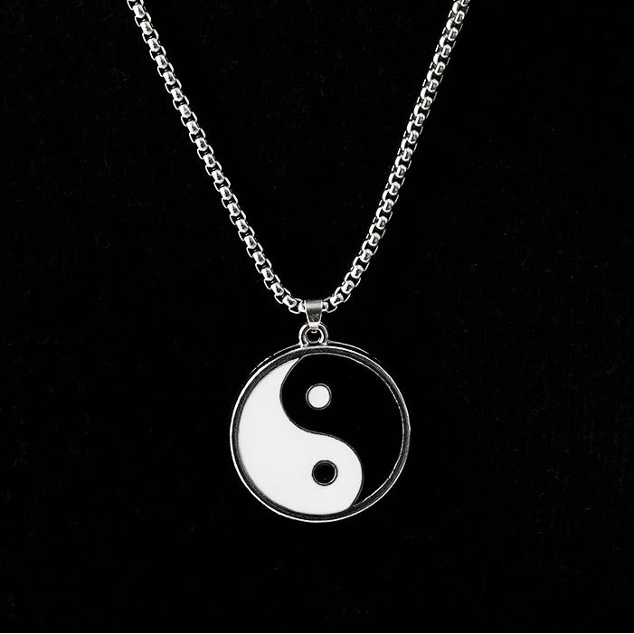 Collar con Colgante Yin Yang Negro y Blanco