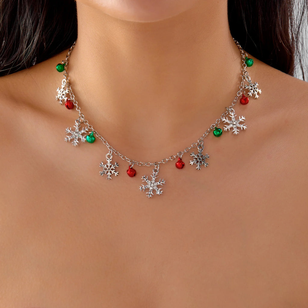 Collar con Colgantes de Copos de Nieve y Bolas de Navidad