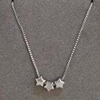 Collar con colgantes de triple estrella de plata